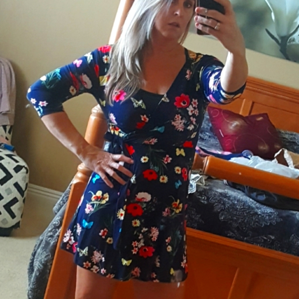 Soft Floral Summer Dress - Picture 7 of 7
